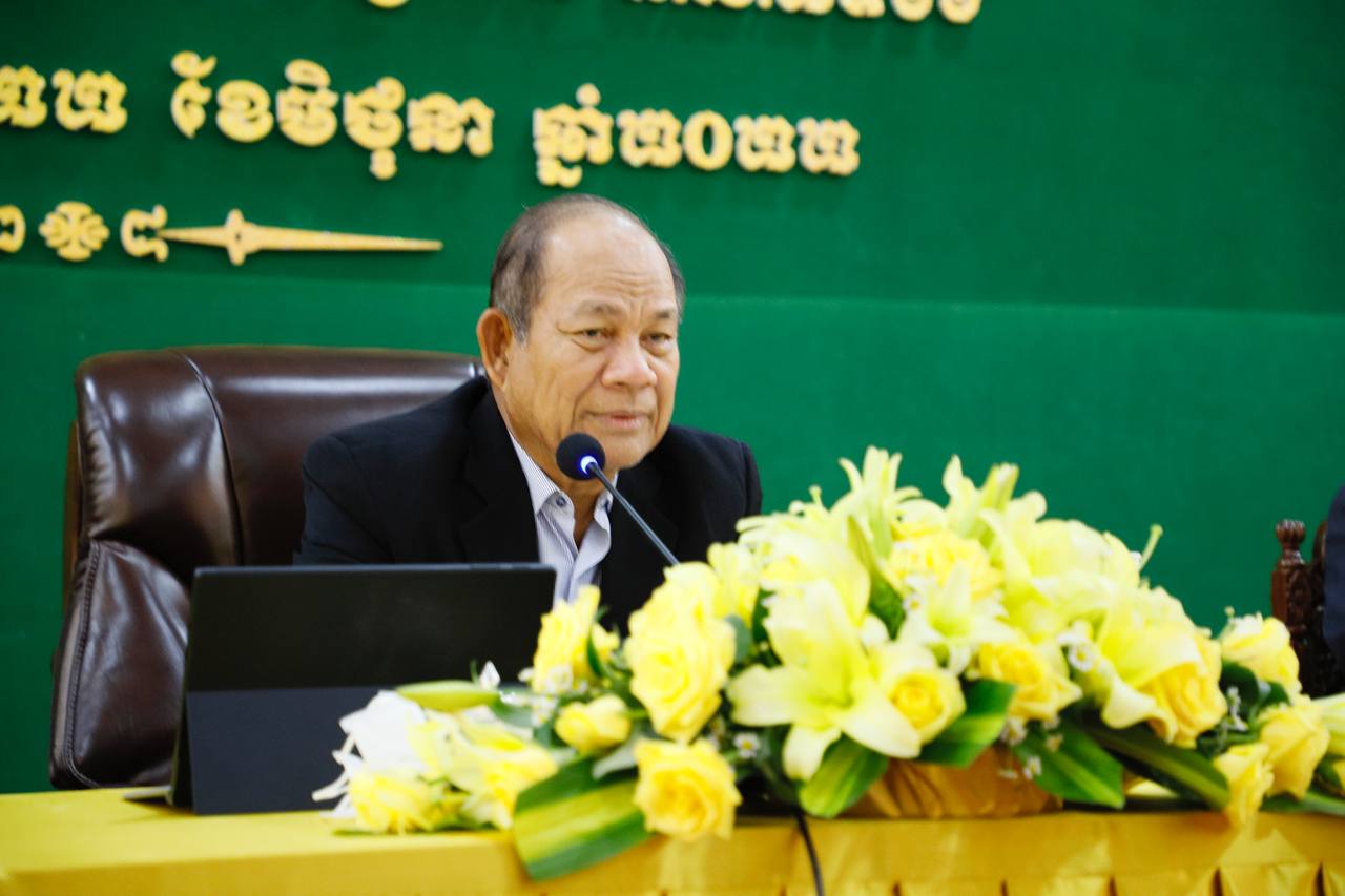 ឯកឧត្តមបណ្ឌិតសភាចារ្យ អ៊ុក រ៉ាប៊ុន បានអញ្ជើញដឹកនាំកិច្ចប្រជុំត្រួតពិនិត្យវឌ្ឍនភាពឆមាសទី១ ឆ្នាំ២០២២ និងលើកទិសដៅការងារសម្រាប់អនុវត្តបន្តឆមាសទី២ របស់ក្រសួងអភិវឌ្ឍន៍ជនបទ