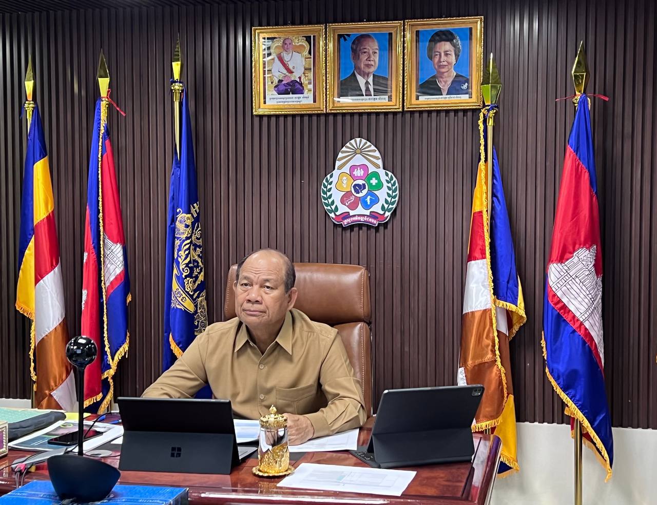 ឯកឧត្តមបណ្ឌិតសភាចារ្យ អ៊ុក រ៉ាប៊ុន បានអញ្ជេីញចូលរួមក្នុងកិច្ចប្រជុំ គណៈកម្មការដឹកនាំនៃ គណៈកម្មាធិការភាពជាដៃគូសកលនៃការសំអាត និង ទឹកស្អាត សម្រាប់ទាំងអស់គ្នា (Sanitation and Water for All) ក្នុងនាមជាគណៈកម្មការដឹកនាំ សម្រាប់តំបន់ អាស៊ី និង ប៉ាស៊ីហ្វិក តាមរយៈប្រព័ន្ធវីដេអូ Online