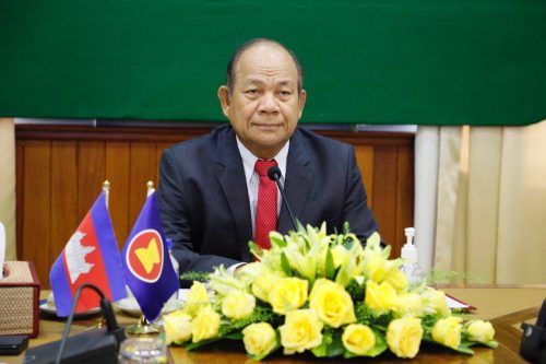 ឯកឧត្ដមបណ្ឌិតសភាចារ្យ អ៊ុក រ៉ាប៊ុន អញ្ជើញចូលរួមវេទិកា អាស៊ាន- ចិន លើកទី១៦ ក្រោមប្រធានបទ “ ការអភិវឌ្ឍសង្គម និងការកាត់បន្ថយភាពក្រីក្រ” 14 photo 2022 06 28 10 59 28