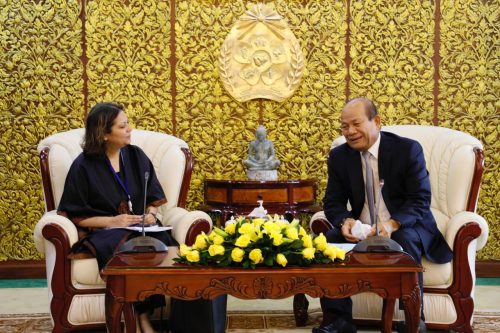 ឯកឧត្តមបណ្ឌិតសភាចារ្យ អ៊ុក រ៉ាប៊ុន បានអនុញ្ញាតឱ្យលោកស្រី Jyotsana Warma នាយិកាធនាគារអភិវឌ្ឍន៍អាស៊ី (ADB) ប្រចាំនៅព្រះរាជាណាចក្រកម្ពុជា និងសហការី ចូលជួបសម្ដែងការគួរសម និងពិភាក្សាការងារ 8 photo 2022 08 24 10 31 56