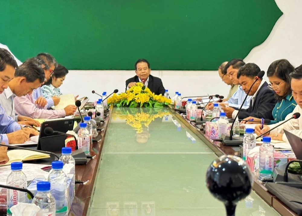 ឯកឧត្តម ផូ ផារិទ្ធ រដ្ឋលេខាធិការ តំណាងដ៏ខ្ពង់ខ្ពស់ឯកឧត្តម ឆាយ ឫទ្ធិសែន រដ្ឋមន្ត្រីក្រសួងអភិវឌ្ឍន៍ជនបទ បានដឹកនាំកិច្ចប្រជុំស្តីពីវឌ្ឍនភាពនៃការអនុវត្តថវិការកម្មវិធីឆ្នាំ២០២៣ 2 1 5