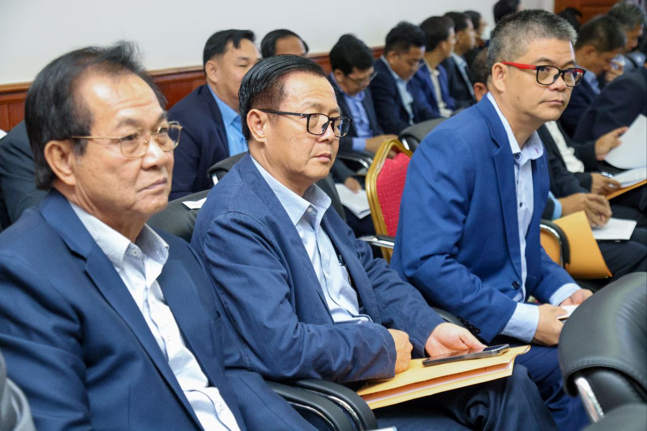 ឯកឧត្តម ឆាយ ប្ញទ្ធិសែន អញ្ជើញដឹកនាំកិច្ចប្រជុំបូកសរុបវឌ្ឍនភាពការងារប្រចាំខែធ្នូ ឆ្នាំ២០២៣ និងលើកទិសដៅការងារខែមករា ឆ្នាំ២០២៤ របស់ក្រសួងអភិវឌ្ឍន៍ជនបទ 12 10 2