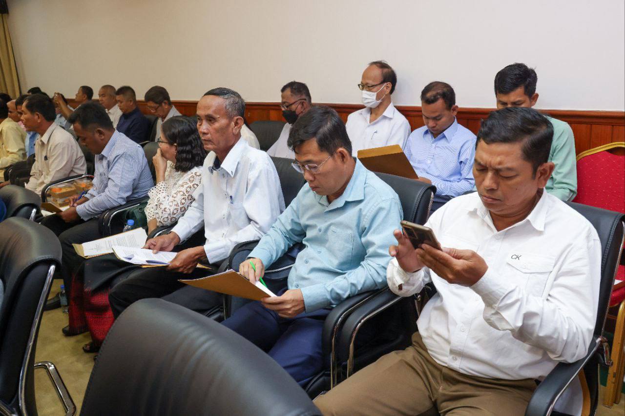 ឯកឧត្ដម ឆាយ ប្ញទ្ធិសែន៖ “មន្ដ្រីរាជការ មន្ត្រីជាប់កិច្ចសន្យា និងបុគ្គលិកមានពិការភាពទាំងអស់ មានតួនាទីយ៉ាងសំខាន់ក្នុងការចូលរួមចំណែកឱ្យសម្រេចបានជោគជ័យលើការងារអភិវឌ្ឍន៍ជនបទ ហើយក្រសួងបានលើកទឹកចិត្តឱ្យចូលរួមគ្រប់សកម្មភាពរបស់ក្រសួង” 8 6 4