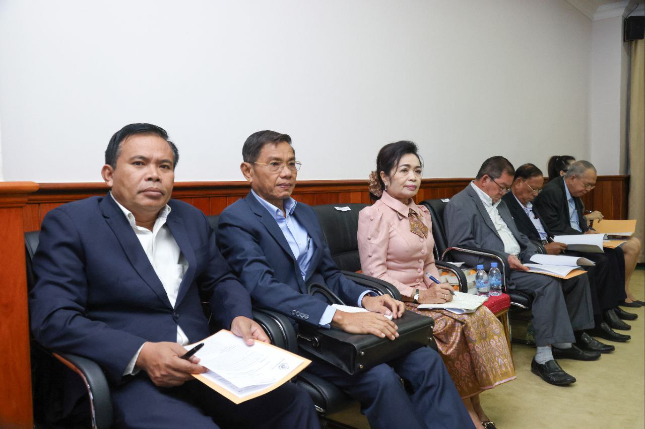 ឯកឧត្តម ឆាយ ប្ញទ្ធិសែន អញ្ជើញដឹកនាំកិច្ចប្រជុំបូកសរុបវឌ្ឍនភាពការងារប្រចាំខែធ្នូ ឆ្នាំ២០២៣ និងលើកទិសដៅការងារខែមករា ឆ្នាំ២០២៤ របស់ក្រសួងអភិវឌ្ឍន៍ជនបទ 10 8 4