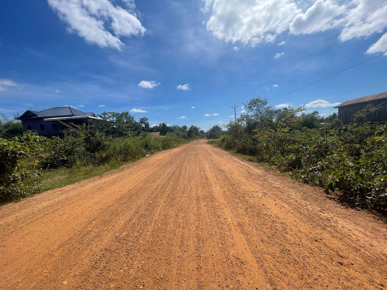 ឯកឧត្តម សាន វិសាល ចុះពិនិត្យ វាយតម្លៃ នូវខ្សែផ្លូវថែទាំជាលក្ខណៈប្រចាំនៅខេត្តព្រះវិហារ 5 photo 2023 12 07 15 05 05