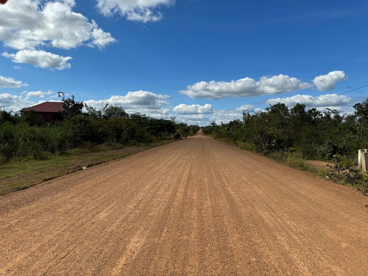 ឯកឧត្តម សាន វិសាល ចុះពិនិត្យ វាយតម្លៃ នូវខ្សែផ្លូវថែទាំជាលក្ខណៈប្រចាំនៅខេត្តព្រះវិហារ 6 photo 2023 12 07 15 05 16