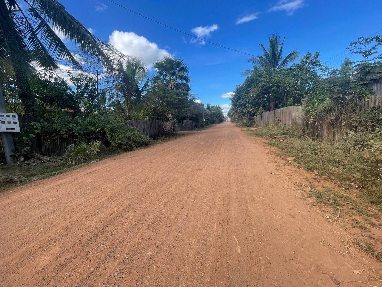 ឯកឧត្តម សាន វិសាល ចុះពិនិត្យ វាយតម្លៃ នូវខ្សែផ្លូវថែទាំជាលក្ខណៈប្រចាំនៅខេត្តព្រះវិហារ 7 photo 2023 12 07 15 05 17