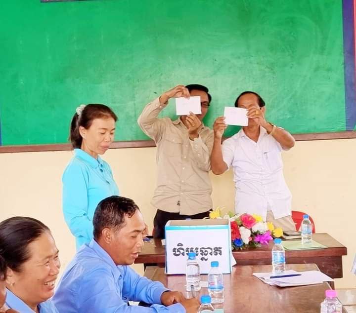 ក្រុមការងារបច្ចេកទេសការងារបញ្ចប់ការបន្ទោបង់ពាស់វាលពាសកាលកម្រិតខ្ពស់ (ODF+) បានចុះអង្កេត និងពិនិត្យផ្ទៀងផ្ទាត់ការងារបញ្ចប់ការបន្ទោបង់ពាសវាលពាសកាលកម្រិតខ្ពស់ (ODF+) ថ្នាក់សង្កាត់ នៅសង្កាត់ព្រែកស្ដី និងក្រុងសំពៅពូន ខេត្តកណ្ដាល 5 photo 2024 01 09 20 26 53 2