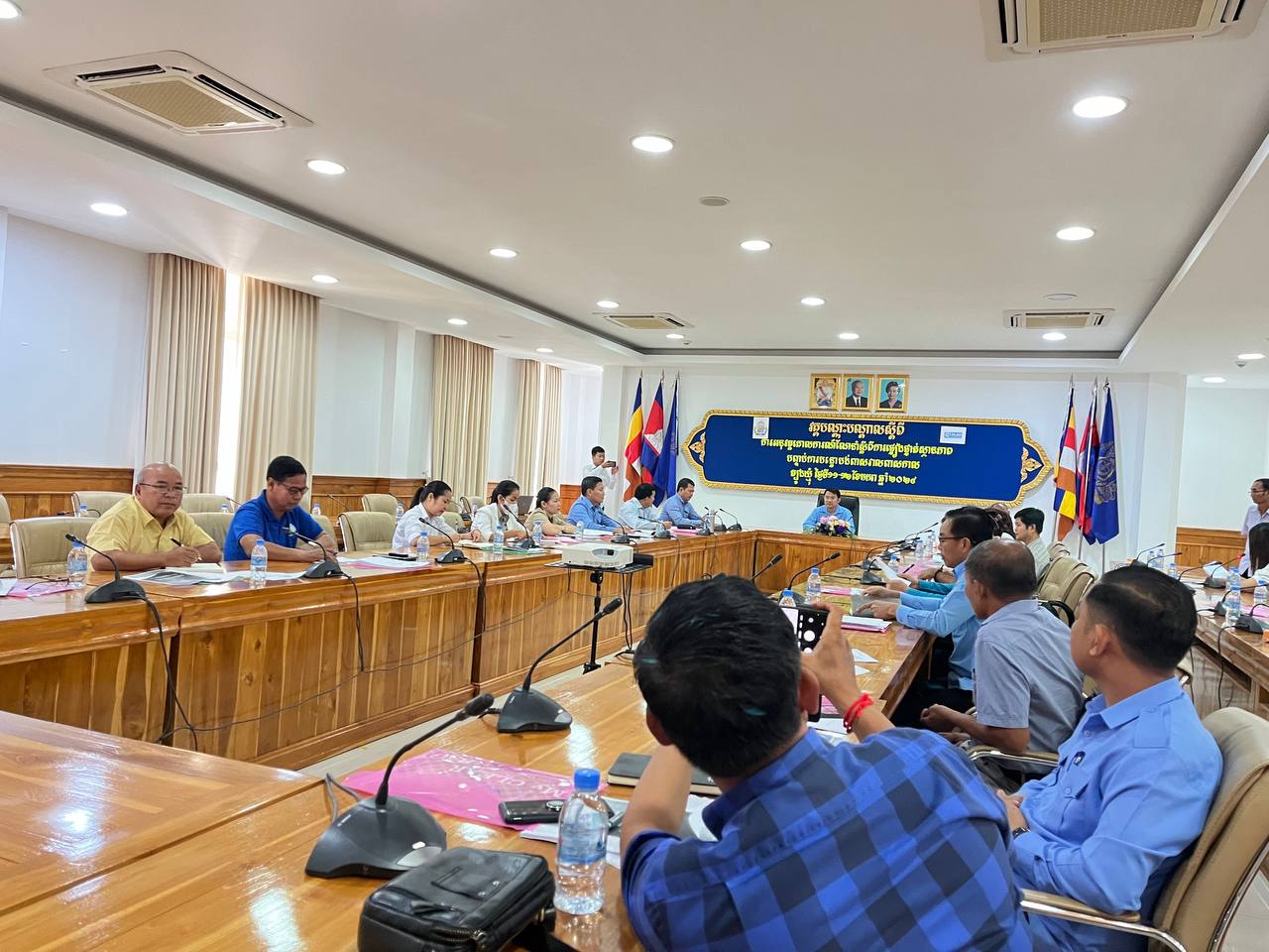 វគ្គបណ្តុះបណ្តាលអំពីគោលការណ៍ណែនាំផ្ទៀងផ្ទាត់ការបញ្ចប់ការបន្ទោរបង់ពាសវាលពាសកាល (ODF) ដល់មន្រ្តីជំនាញនៃមន្ទីរអភិវឌ្ឍន៍ខេត្ត មន្ទីរពាក់ព័ន្ធជុំវិញខេត្ត អាជ្ញាធរស្រុក /ឃុំ និងអង្គការដៃគូ 7 photo 2024 01 12 06 47 35