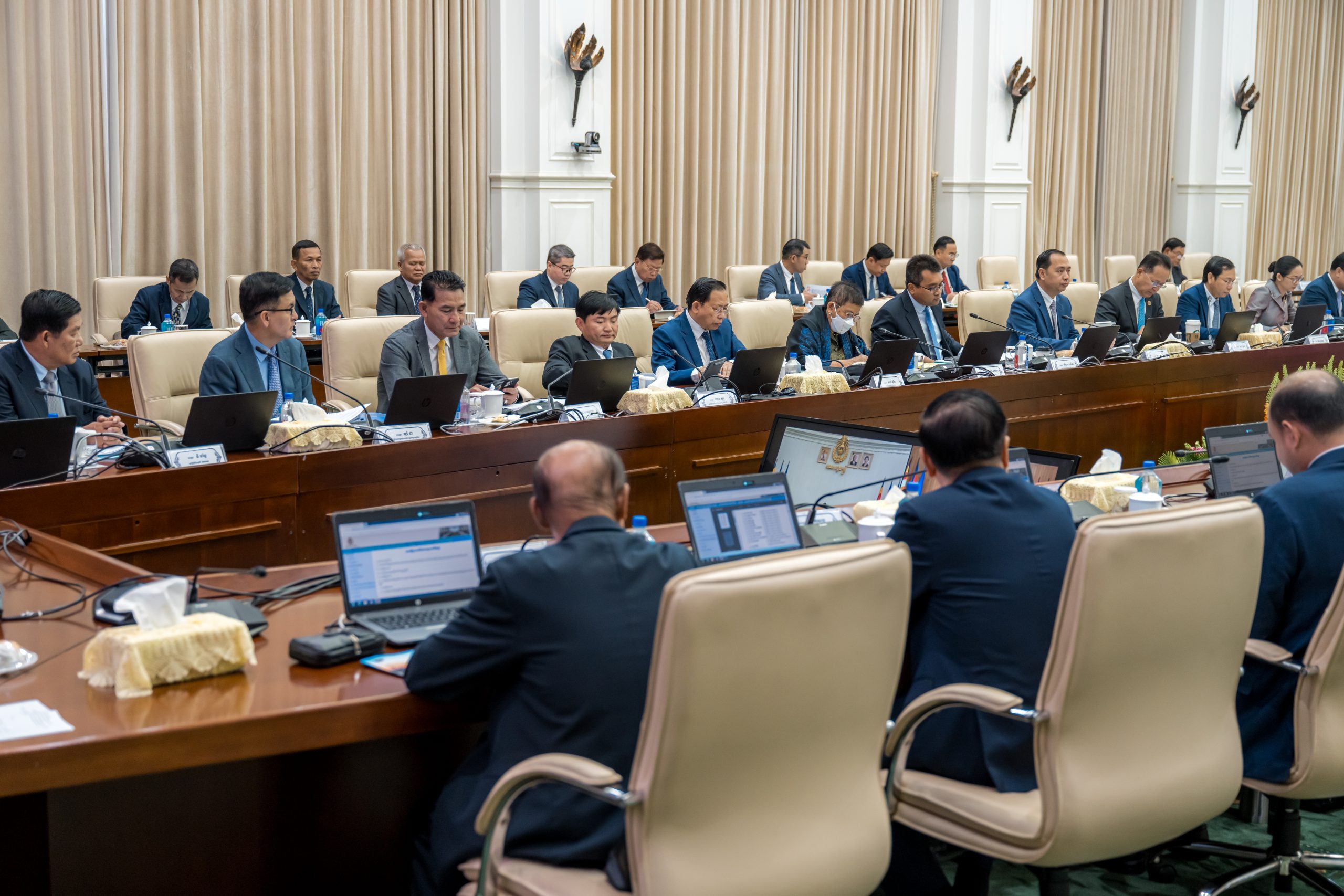 ឯកឧត្តម ឆាយ ឫទ្ធីសែន រដ្ឋមន្ត្រីក្រសួងអភិវឌ្ឍន៍ជនបទ អញ្ជើញចូលរួមកិច្ចប្រជុំពេញអង្គគណៈរដ្ឋមន្ត្រី នៅវិមានសន្តិភាព 4 4 1 scaled