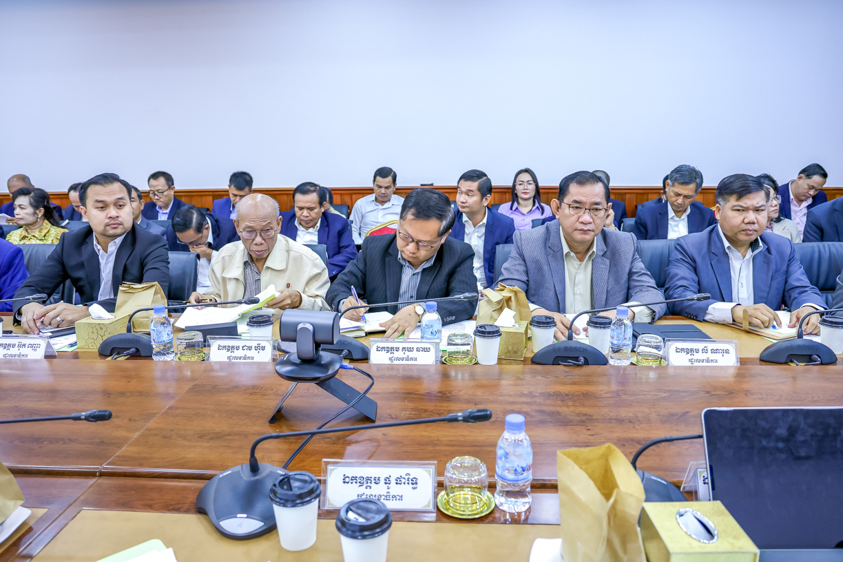 ឯកឧត្ដម ឆាយ ឫទ្ធិសែន អញ្ជើញដឹកនាំកិច្ចប្រជុំបូកសរុបលទ្ធផលការងារប្រចាំខែកុម្ភៈ និងលើកទិសដៅការងារបន្ដរបស់ក្រសួងអភិវឌ្ឍន៍ជនបទ 9 7 13