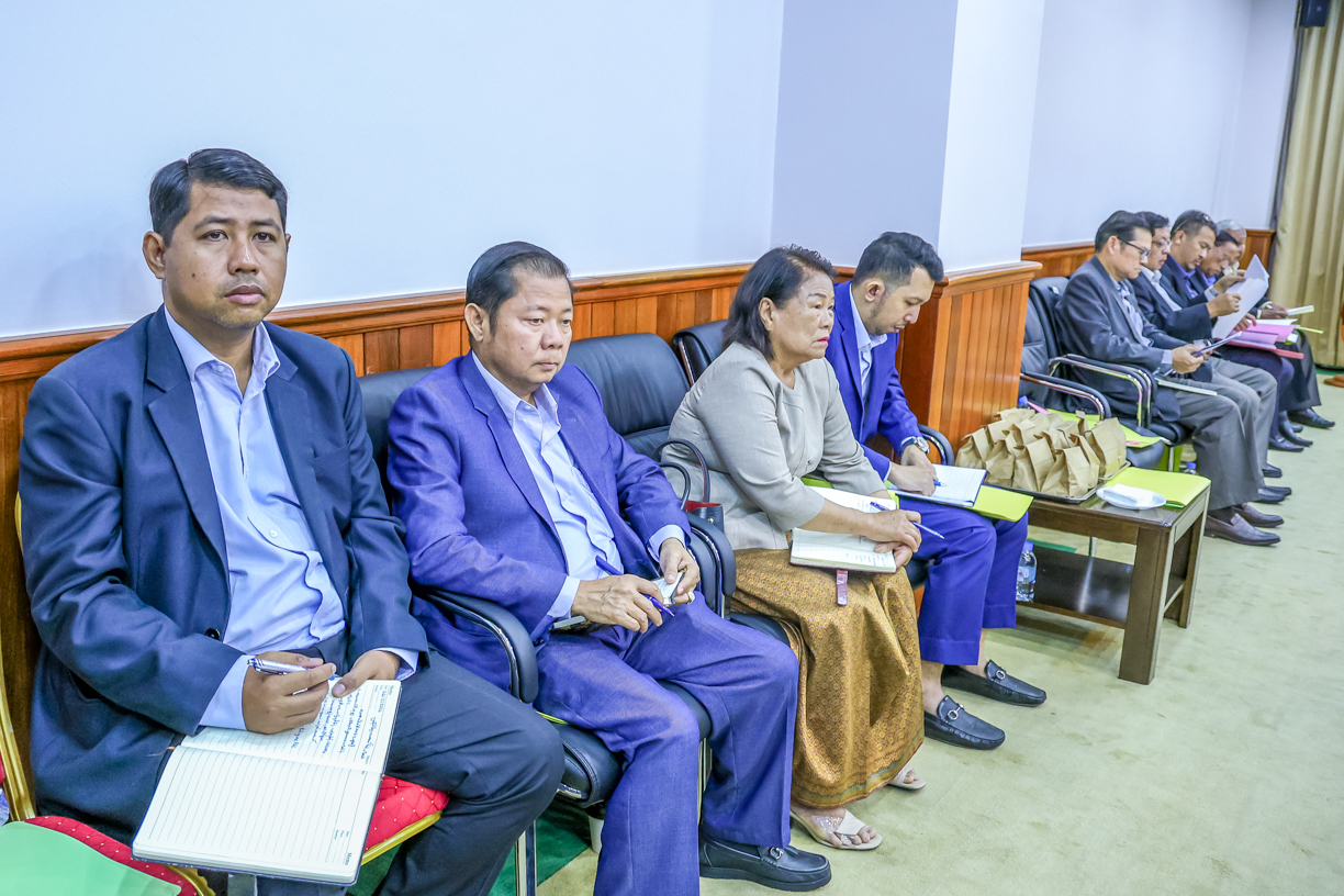 ឯកឧត្ដម ឆាយ ឫទ្ធិសែន អញ្ជើញដឹកនាំកិច្ចប្រជុំបូកសរុបលទ្ធផលការងារប្រចាំខែកុម្ភៈ និងលើកទិសដៅការងារបន្ដរបស់ក្រសួងអភិវឌ្ឍន៍ជនបទ 10 9 10