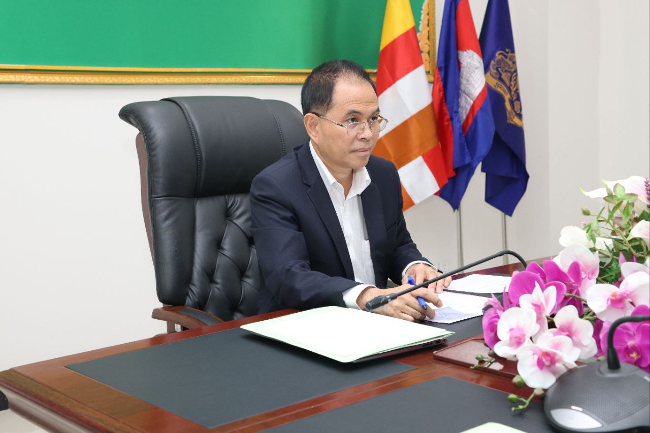 ឯកឧត្តមបណ្ឌិត នួន ដាញ៉ិល អញ្ជើញដឹកនាំកិច្ចប្រជុំប្រកាសសមាសភាពក្រុមការងារបរិវត្តកម្មឌីជីថលក្រសួងអភិវឌ្ឍន៍ជនបទ 5 photo 2024 02 01 15 13 56