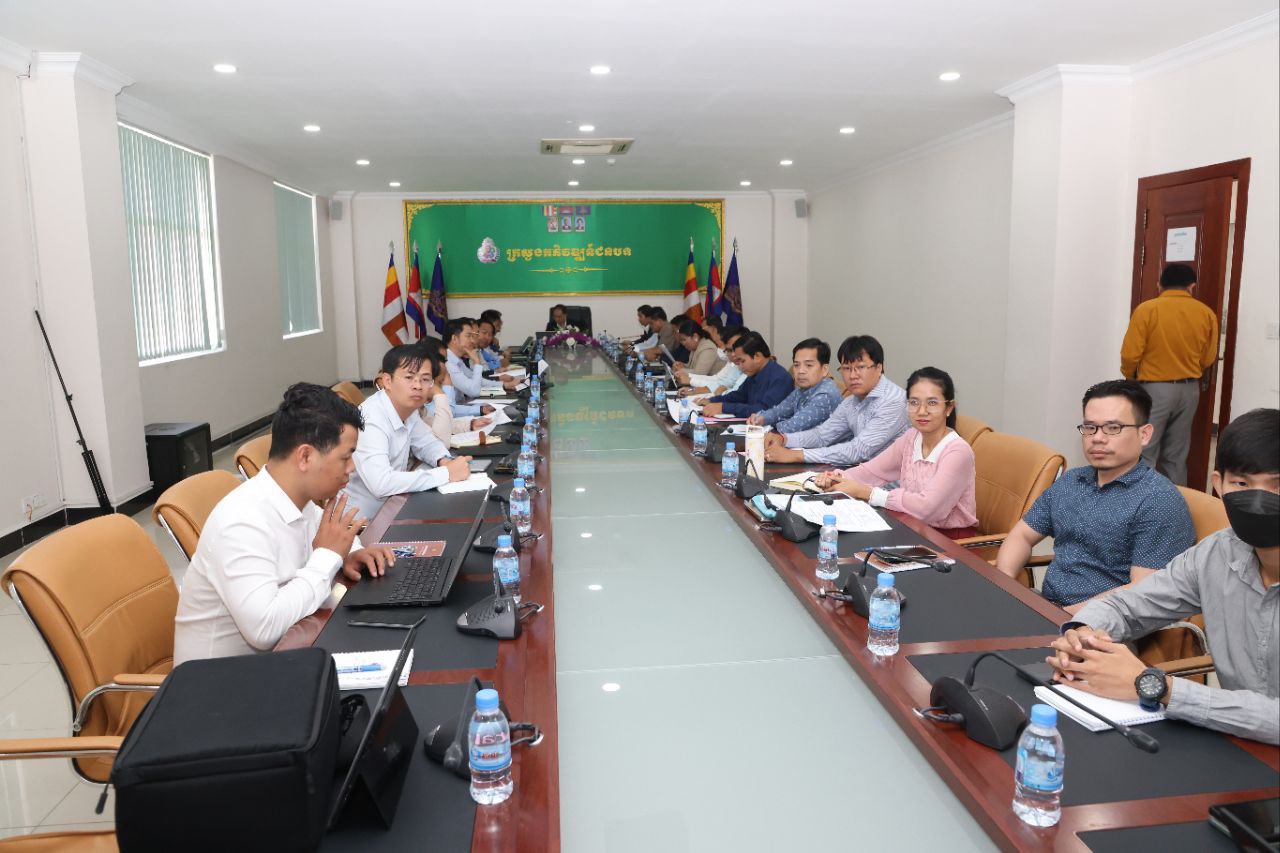 ឯកឧត្តមបណ្ឌិត នួន ដាញ៉ិល អញ្ជើញដឹកនាំកិច្ចប្រជុំប្រកាសសមាសភាពក្រុមការងារបរិវត្តកម្មឌីជីថលក្រសួងអភិវឌ្ឍន៍ជនបទ 6 photo 2024 02 01 15 13 58