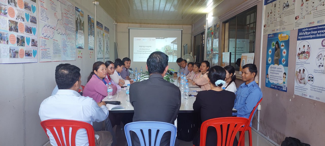 វគ្គបណ្តុះបណ្តាល “ ការតេស្តសាកល្បងនៃយុទ្ធសាស្រ្តផ្នែកអនាម័យគម្រោងការផ្លាស់ប្តូរឥរិយាបថសង្គម ‘’ 4 photo 2024 02 22 11 06 38