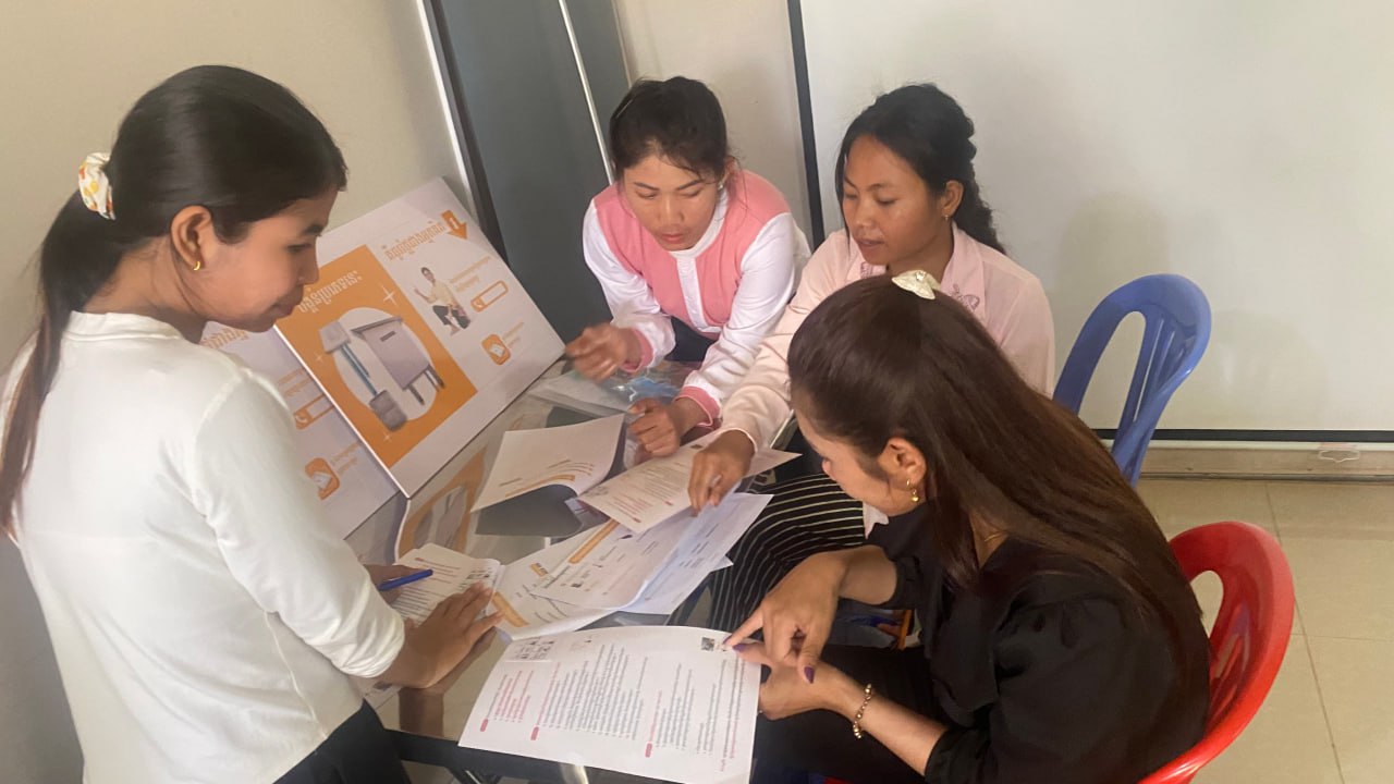 វគ្គបណ្តុះបណ្តាល “ ការតេស្តសាកល្បងនៃយុទ្ធសាស្រ្តផ្នែកអនាម័យគម្រោងការផ្លាស់ប្តូរឥរិយាបថសង្គម ‘’ 8 photo 2024 02 22 11 06 41