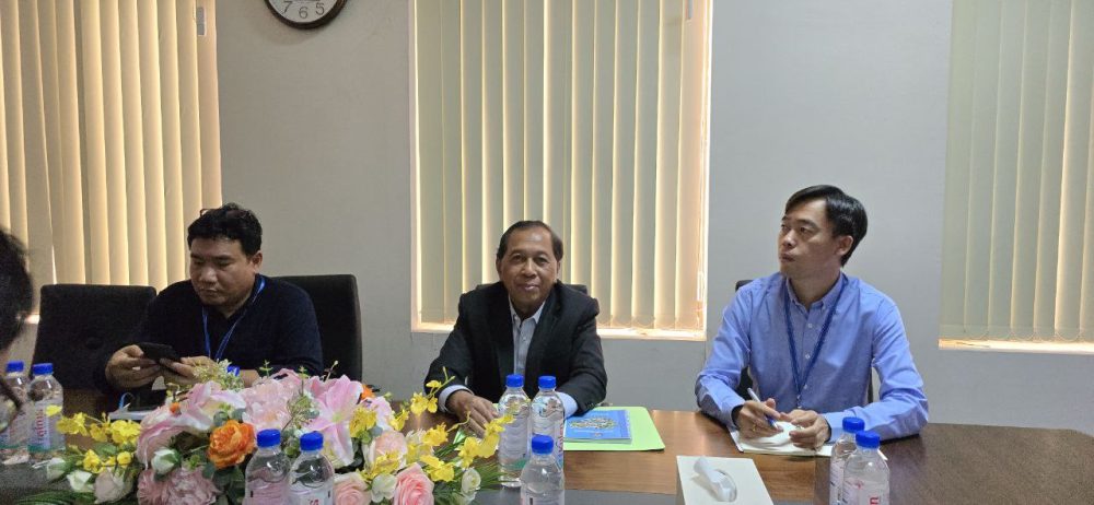 ឯកឧត្ដមបណ្ឌិត សួស គង់ រដ្ឋលេខាធិការ បានអញ្ជើញចូលរួមក្នុងកិច្ចប្រជុំស្ដីពី ការដាក់បញ្ចូលការងារថែទាំ ក្នុងគម្រោងគ្រប់គ្រងគ្រោះមហន្តរាយនៅកម្ពុជា និងអាស៊ីអាគ្នេយ៍ ជំហាន ២ (DRM2) 2 photo 2024 02 23 18 27 44