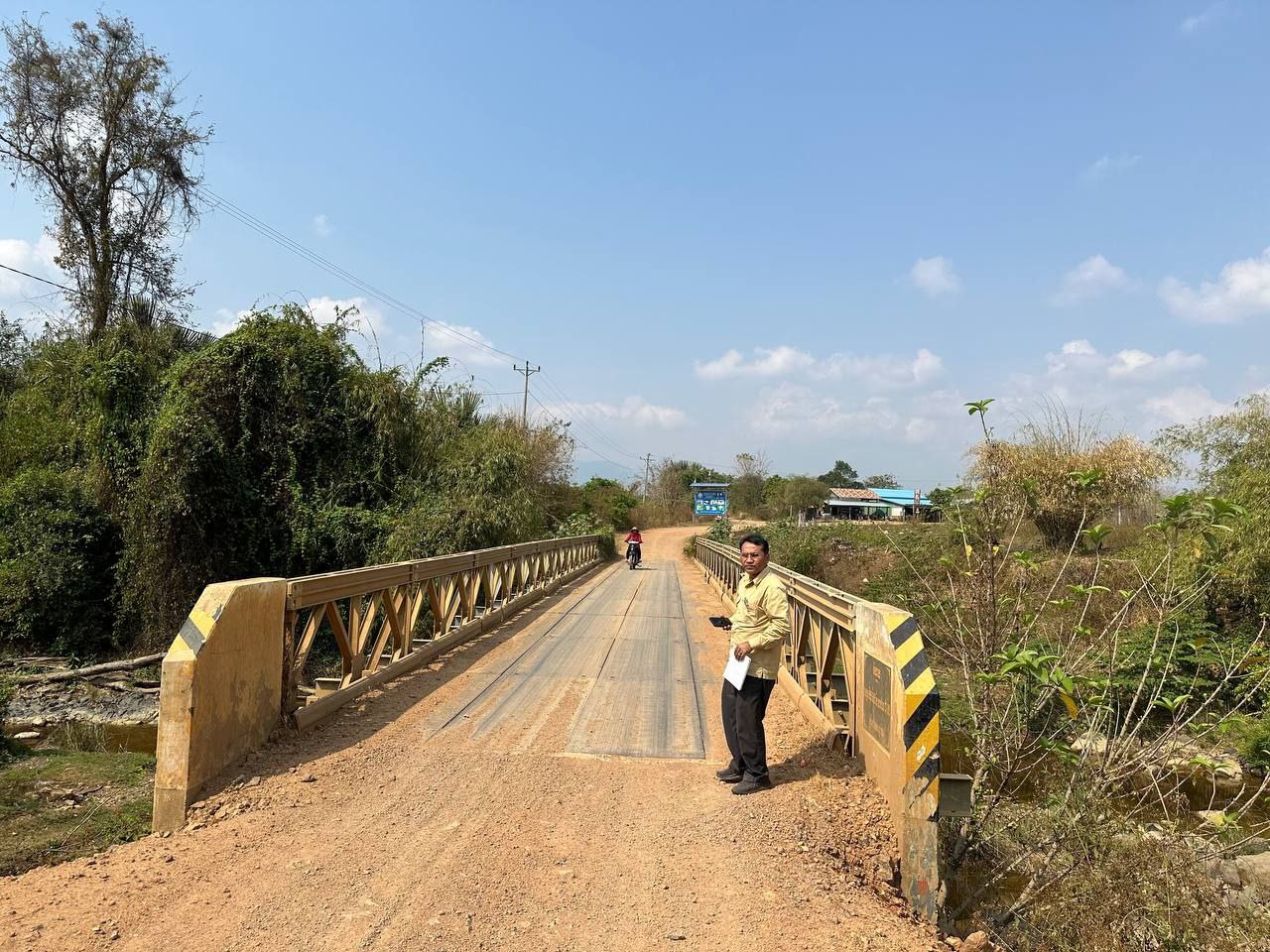 ក្រុមការងារបច្ចេកទេស នៃមន្ទីរអភិវឌ្ឍន៍ជនបទខេត្តពោធិ៍សាត់ ចុះសិក្សា និងស្រង់ទិន្នន័យស្ពានដែកបេទ្បេ 4 photo 2024 02 26 10 06 12