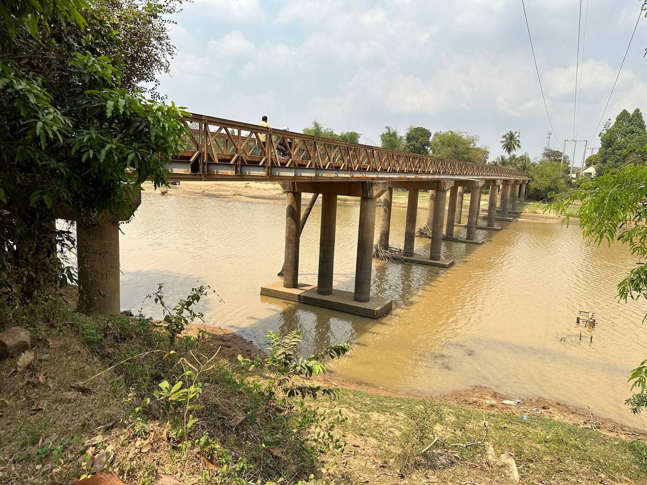 ក្រុមការងារបច្ចេកទេស នៃមន្ទីរអភិវឌ្ឍន៍ជនបទខេត្តពោធិ៍សាត់ ចុះសិក្សា និងស្រង់ទិន្នន័យស្ពានដែកបេទ្បេ 6 photo 2024 02 26 10 06 13