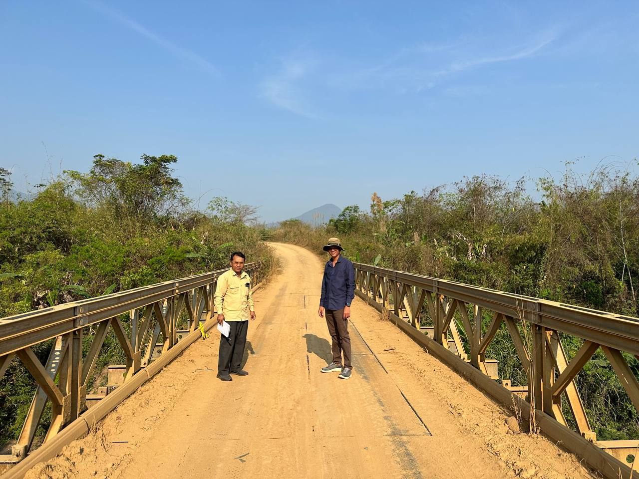 ក្រុមការងារបច្ចេកទេស នៃមន្ទីរអភិវឌ្ឍន៍ជនបទខេត្តពោធិ៍សាត់ ចុះសិក្សា និងស្រង់ទិន្នន័យស្ពានដែកបេទ្បេ 7 photo 2024 02 26 10 06 14 2