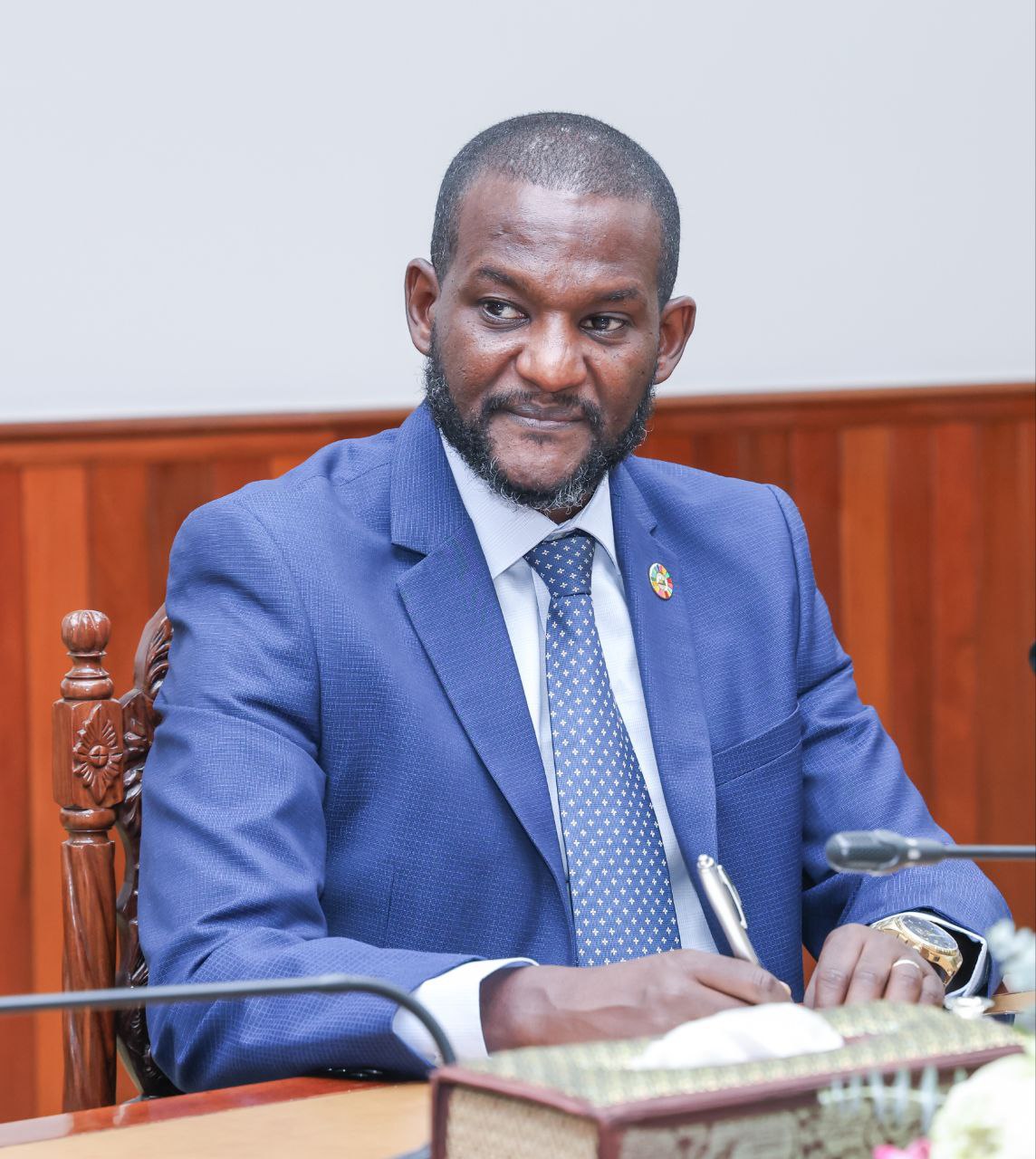 ឯកឧត្តម ឆាយ ឫទ្ធិសែន រដ្ឋមន្ត្រីក្រសួងអភិវឌ្ឍន៍ជនបទ បានអនុញ្ញាតឱ្យលោក Frew Behabtu នាយកប្រចាំប្រទេសកម្ពុជា នៃមូលនិធិអន្តរជាតិសម្រាប់ការអភិវឌ្ឍនកសិកម្ម (IFAD) និងសហការី ចូលជួបសម្តែងការគួរសម និងពិភាក្សាការងារ 3 3 6