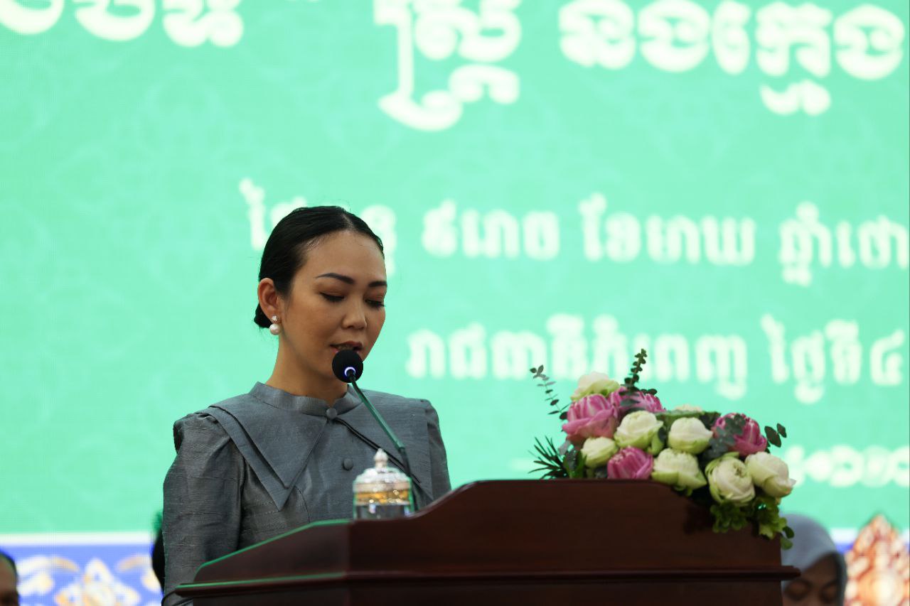 ឯកឧត្ដម ឆាយ ឫទ្ធិសែន និងលោកជំទាវ បានអញ្ជើញជាអធិបតីប្រារព្ធពិធីអបអរសាទរ ទិវាអន្តរជាតិនារី ៨ មីនា ឆ្នាំ២០២៤ ខួបទី១១៣ ក្រោមប្រធានបទ "ស្រ្តី និងក្មេងស្រី ក្នុងបរិវត្តកម្មឌីជីថល" 7 5 1