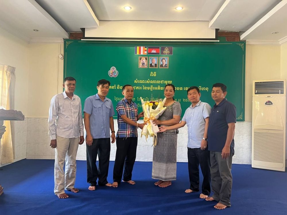 លោកជំទាវ គង់ សុធីរី បានប្រារព្ធពិធីអបអរសាទរ ខួបលើកទី ១១៣ ទិវាសិទ្ធិនារីអន្តរជាតិ ៨មីនា ឆ្នាំ២០២៤ នៅមន្ទីរអភិវឌ្ឍន៍ជនបទខេត្តព្រះសីហនុ។ 2 photo 2024 03 07 10 57 49 2