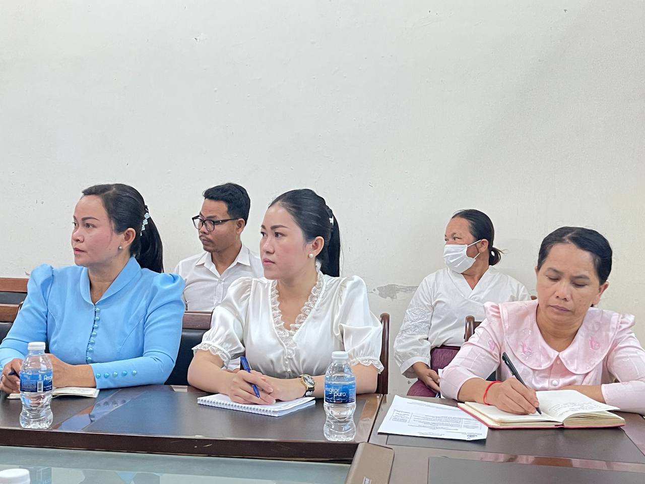 ឯកឧត្ដម ជី ស៊ីថា រដ្ឋលេខាធិការ បានអញ្ជើញដឹកនាំកិច្ចប្រជុំស្ដីពី ចុះសម្របសម្រួលការរៀបចំ និងការអនុវត្តសូចនាករសមិទ្ធកម្ម របស់មន្ទីរអភិវឌ្ឍន៍ជនបទខេត្តព្រះវិហារ 7 photo 2024 03 07 12 37 46