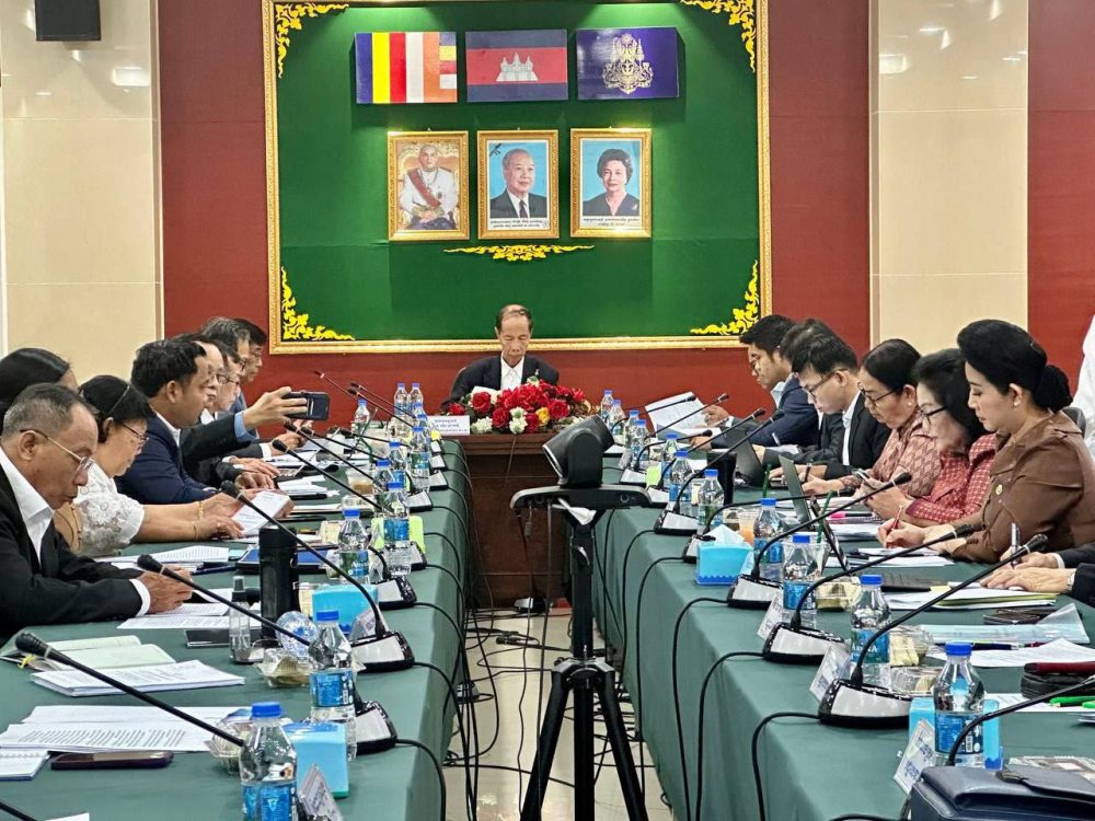 លោកជំទាវ ម៉ាត់ ម៉ារ៉ា អញ្ជើញចូលរួមកិច្ចប្រជុំអន្តរក្រសួង ពិនិត្យ និងពិភាក្សា លើសេចក្តីព្រាងគោលនយោបាយជាតិលុបបំបាត់ជំងឺអេដស៍ និងចីរភាពកម្មវិធីអេដស៍ សម្រាប់ឆ្នាំ ២០២៣-២០២៨ 2 photo 2024 03 11 18 26 31