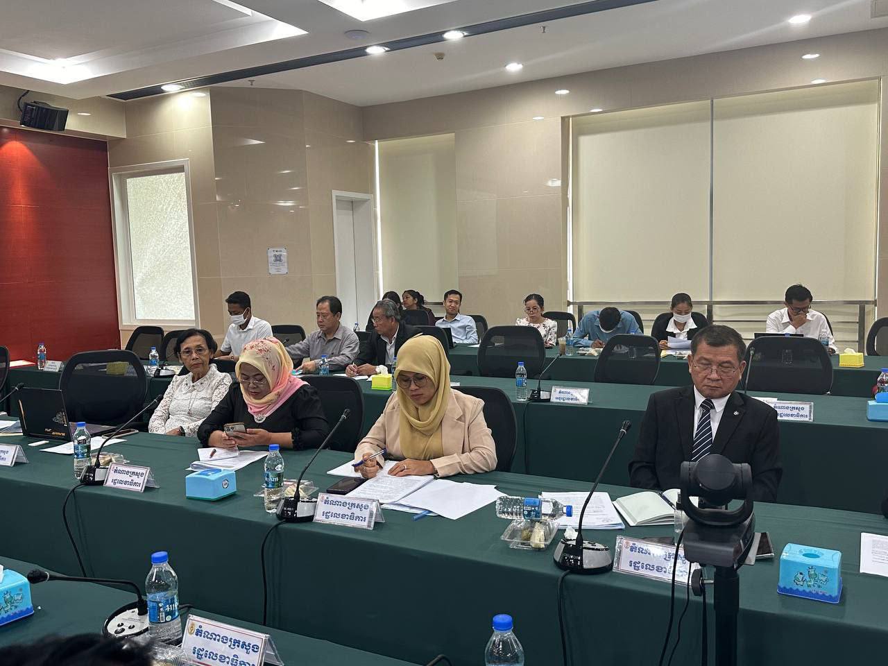 លោកជំទាវ ម៉ាត់ ម៉ារ៉ា អញ្ជើញចូលរួមកិច្ចប្រជុំអន្តរក្រសួង ពិនិត្យ និងពិភាក្សា លើសេចក្តីព្រាងគោលនយោបាយជាតិលុបបំបាត់ជំងឺអេដស៍ និងចីរភាពកម្មវិធីអេដស៍ សម្រាប់ឆ្នាំ ២០២៣-២០២៨ 4 photo 2024 03 11 18 26 32