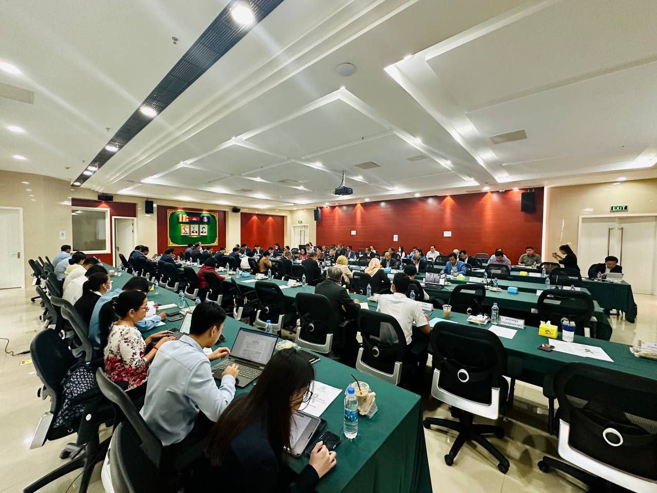 លោកជំទាវ ម៉ាត់ ម៉ារ៉ា អញ្ជើញចូលរួមកិច្ចប្រជុំអន្តរក្រសួង ពិនិត្យ និងពិភាក្សា លើសេចក្តីព្រាងគោលនយោបាយជាតិលុបបំបាត់ជំងឺអេដស៍ និងចីរភាពកម្មវិធីអេដស៍ សម្រាប់ឆ្នាំ ២០២៣-២០២៨ 6 photo 2024 03 11 18 26 33