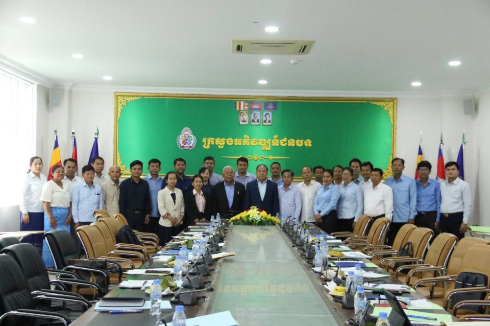 ឯកឧត្តមបណ្ឌិត នួន ពេជ្រនិមិត្ត អញ្ជើញជាអធិបតីបើកវគ្គបណ្ដុះបណ្ដាល ស្ដីពី “វិធីសាស្ត្រអភិវឌ្ឍន៍សមត្ថភាពមន្ត្រីសម្របសម្រួលសហគមន៍ជនបទ” 2 photo 2024 03 13 16 09 39 2