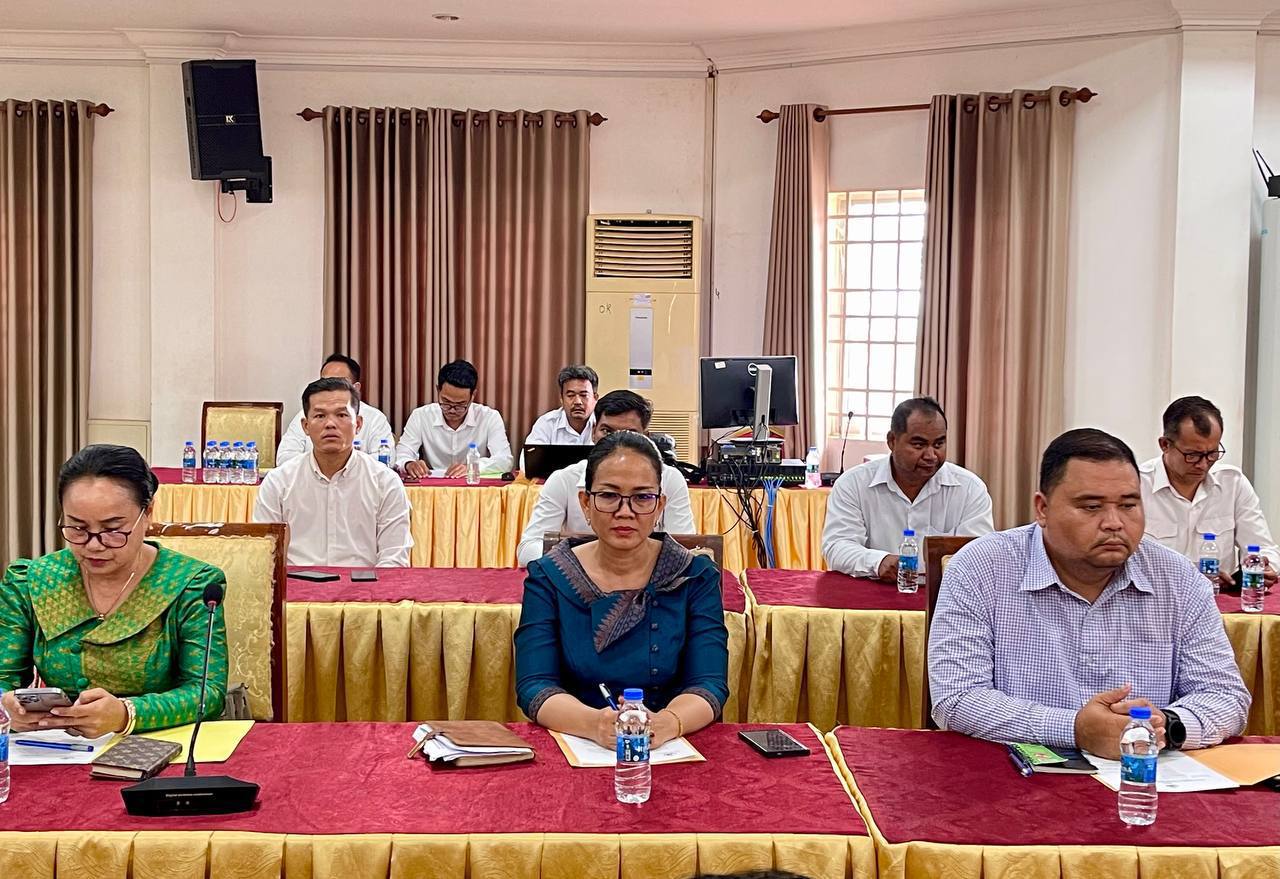 ឯកឧត្តមបណ្ឌិត ចាន់ ដារ៉ុង អញ្ជើញជាគណៈអធិបតីដឹកនាំកិច្ចប្រជុំផ្សព្វផ្សាយលទ្ធផលសន្និបាតបូកសរុបលទ្ធផលការងារឆ្នាំ២០២៣ និងលើកទិសដៅការងារឆ្នាំ២០២៤ របស់ក្រសួងអភិវឌ្ឍន៍ជនបទ នៅខេត្តព្រះវិហារ 7 photo 2024 03 27 16 32 56