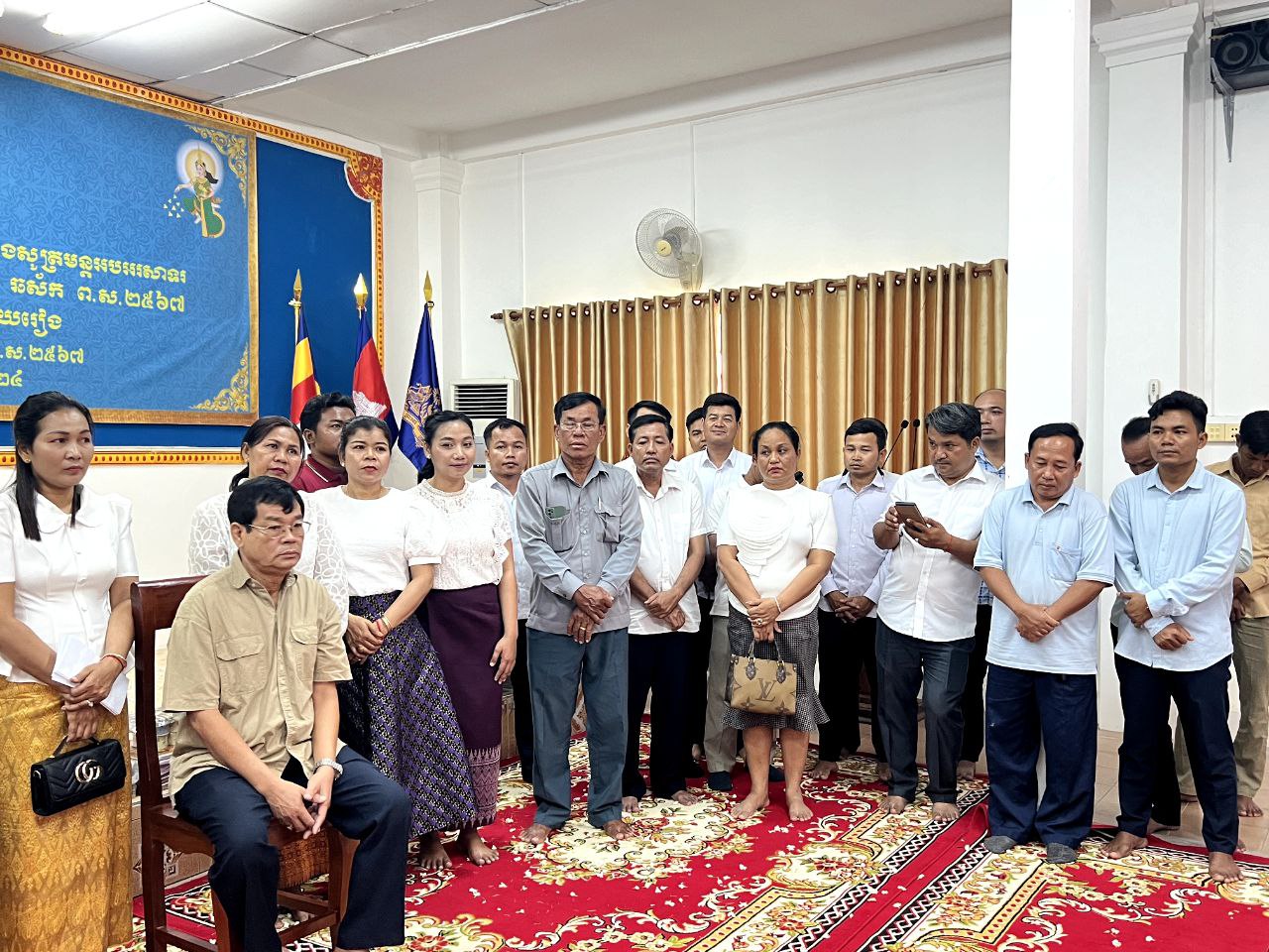 មន្ទីរអភិវឌ្ឍន៍ជនបទខេត្តស្វាយរៀងបានរៀបចំពិធីសំណេះសំណាលជាមួយមន្រ្តីចូលនិវត្តន៍ និងសូត្រមន្ត ព្រមទាំងពិសារអាហារសាមគ្គី ដើម្បីអបអរសាទរក្នុងឱកាសបុណ្យចូលឆ្នាំថ្មី ប្រពៃណីជាតិខ្មែរ 4 photo 2024 04 08 18 21 58 2