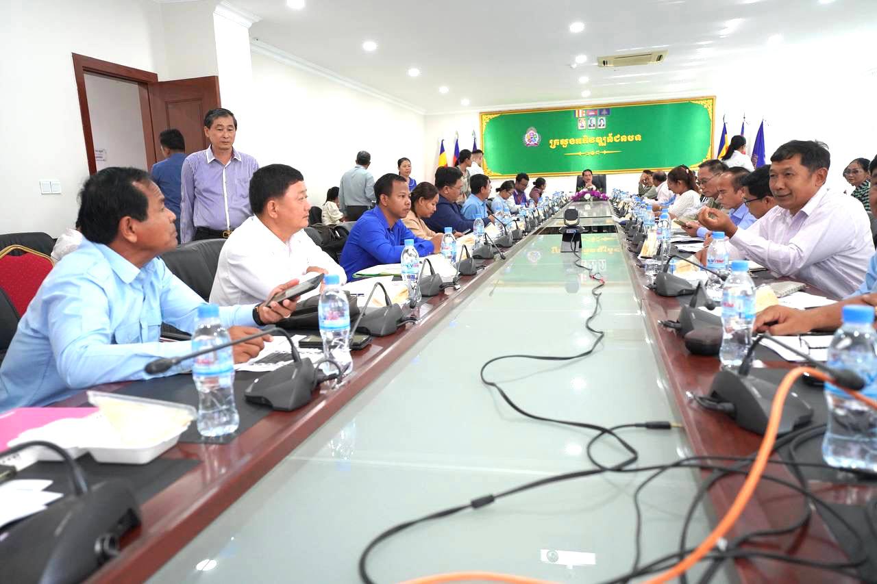 ឯកឧត្តម អ៉ិន ចន្ថា អញ្ជើញដឹកនាំកិច្ចប្រជុំស្ដីពី ការរៀបចំបូកសរុបការងារប្រចាំត្រីមាសទី១ និងលើកទិសដៅការងារសម្រាប់ត្រីមាសទី២ ឆ្នាំ២០២៤ នៃនាយកដ្ឋានអភិវឌ្ឍន៍ជនជាតិភាគតិច 7 photo 2024 04 26 18 40 14