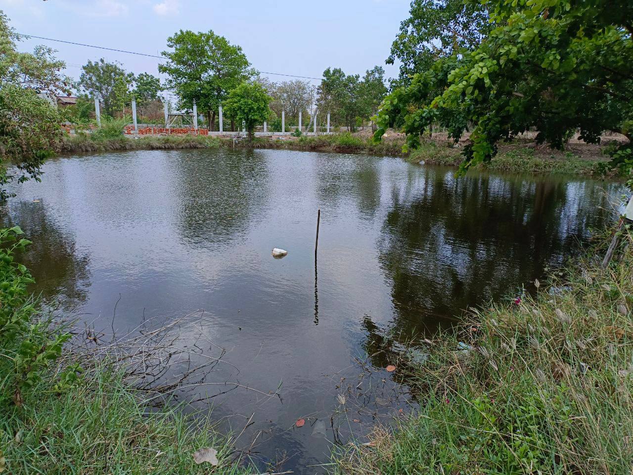 លោក ហ៊ត ប្ញទ្ធី ប្រធានមន្ទីរអភិវឌ្ឍន៍ជនបទ ដឹកនាំក្រុមការងារបច្ចេកទេសវិស័យផ្គត់ផ្គង់ទឹកជួសជុលអណ្ដូងស្នប់ជូនប្រជាពលរដ្ឋស្រុកសាលាក្រៅ 3 photo 2024 05 02 16 56 26