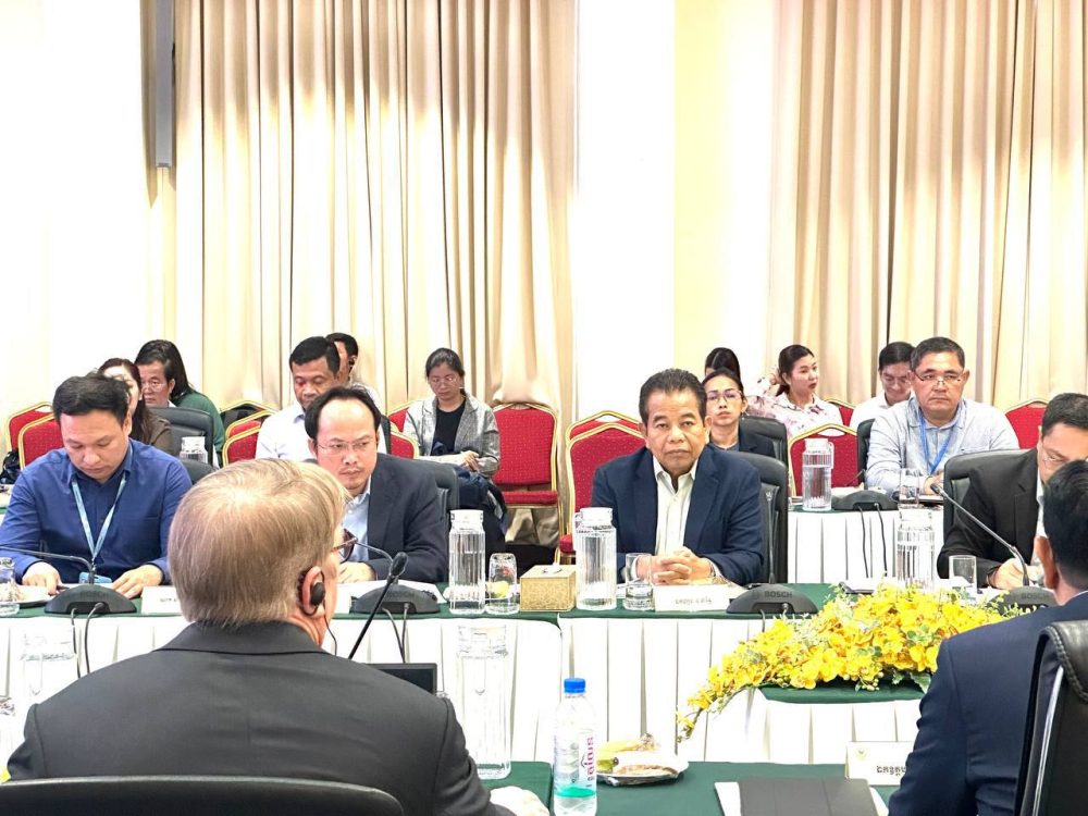 ឯកឧត្ដម ផូ ផារិទ្ធ ដឹកនាំប្រតិភូក្រសួងអភិវឌ្ឍន៍ជនបទ ចូលរួមកិច្ចប្រជុំពិភាក្សា ស្តីពីការអភិវឌ្ឍក្របខ័ណ្ឌ នៃការរៀបចំផែនការ និងថវិកានីយកម្មគម្រោងថែទាំហេដ្ឋារចនាសម្ព័ន្ធសាធារណៈ 2 photo 2024 05 16 09 22 23