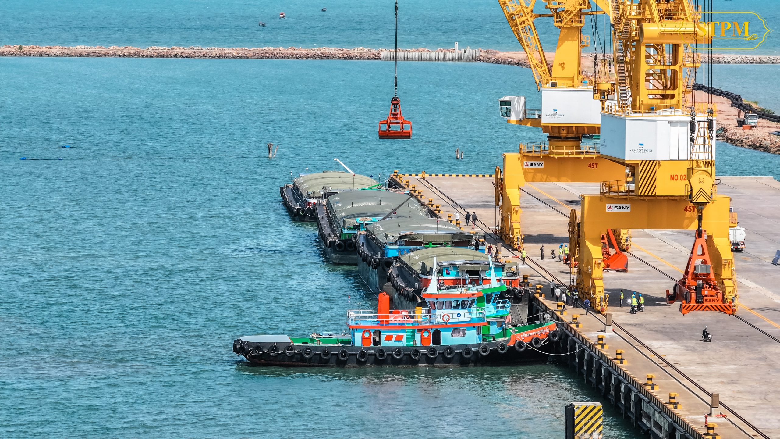 ឯកឧត្តម ឆាយ ឫទ្ធិសែន អញ្ជើញជាកិត្តិយសក្នុងពិធីសម្ពោធបើកឱ្យដំណើរការជាផ្លូវការកំពង់ផែពហុបំណងកំពត ក្រោមអធិបតីភាពដ៏ខ្ពង់ខ្ពស់ សម្តេចមហាបវរធិបតី ហ៊ុន ម៉ាណែត 6 DJI 20240606063010 0466 D scaled