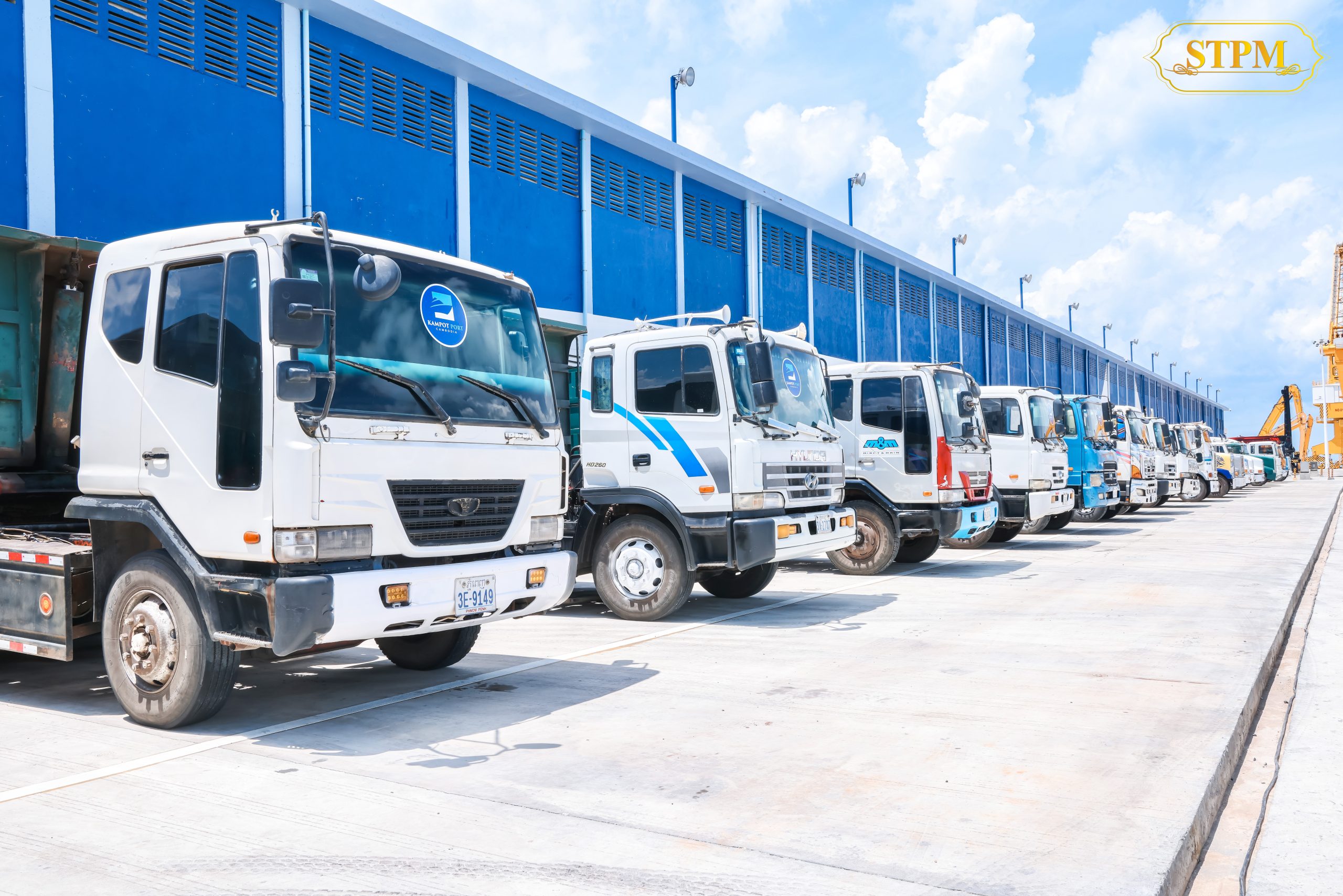 ឯកឧត្តម ឆាយ ឫទ្ធិសែន អញ្ជើញជាកិត្តិយសក្នុងពិធីសម្ពោធបើកឱ្យដំណើរការជាផ្លូវការកំពង់ផែពហុបំណងកំពត ក្រោមអធិបតីភាពដ៏ខ្ពង់ខ្ពស់ សម្តេចមហាបវរធិបតី ហ៊ុន ម៉ាណែត 5 IMG 0565 scaled