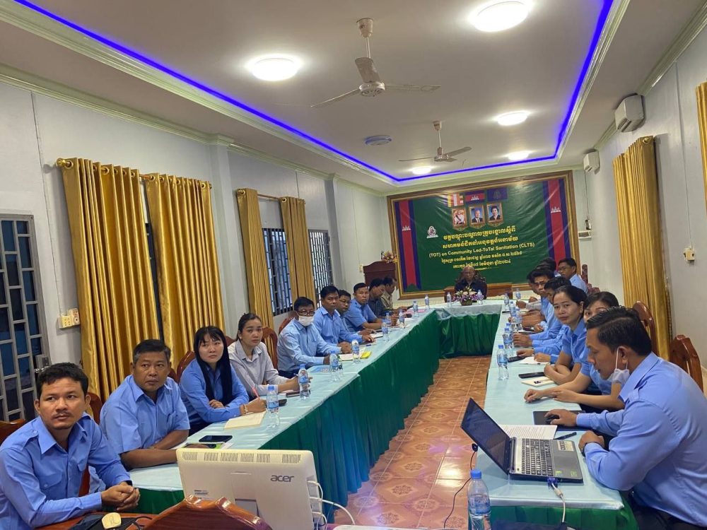 ឯកឧត្តម ជាម ហ៊ីម អញ្ជើញដឹកនាំកិច្ចប្រជុំបូកសរុបលទ្ធផលការងារឆមាសទី១ និងលើកទិសដៅការងារឆមាសទី២របស់មន្ទីរអភិវឌ្ឍន៍ជនបទខេត្តកោះកុង 2 photo 2024 06 19 13 46 21