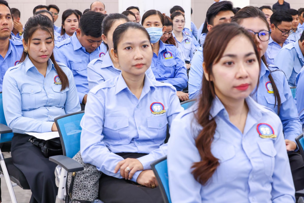 ពីធីប្រកាសសមាសភាពក្រុមការងារសហភាពសហព័ន្ធយុវជនកម្ពុជា (ស.ស.យ.ក) ក្នុងវិស័យអភិវឌ្ឍជនបទ 21 11 9