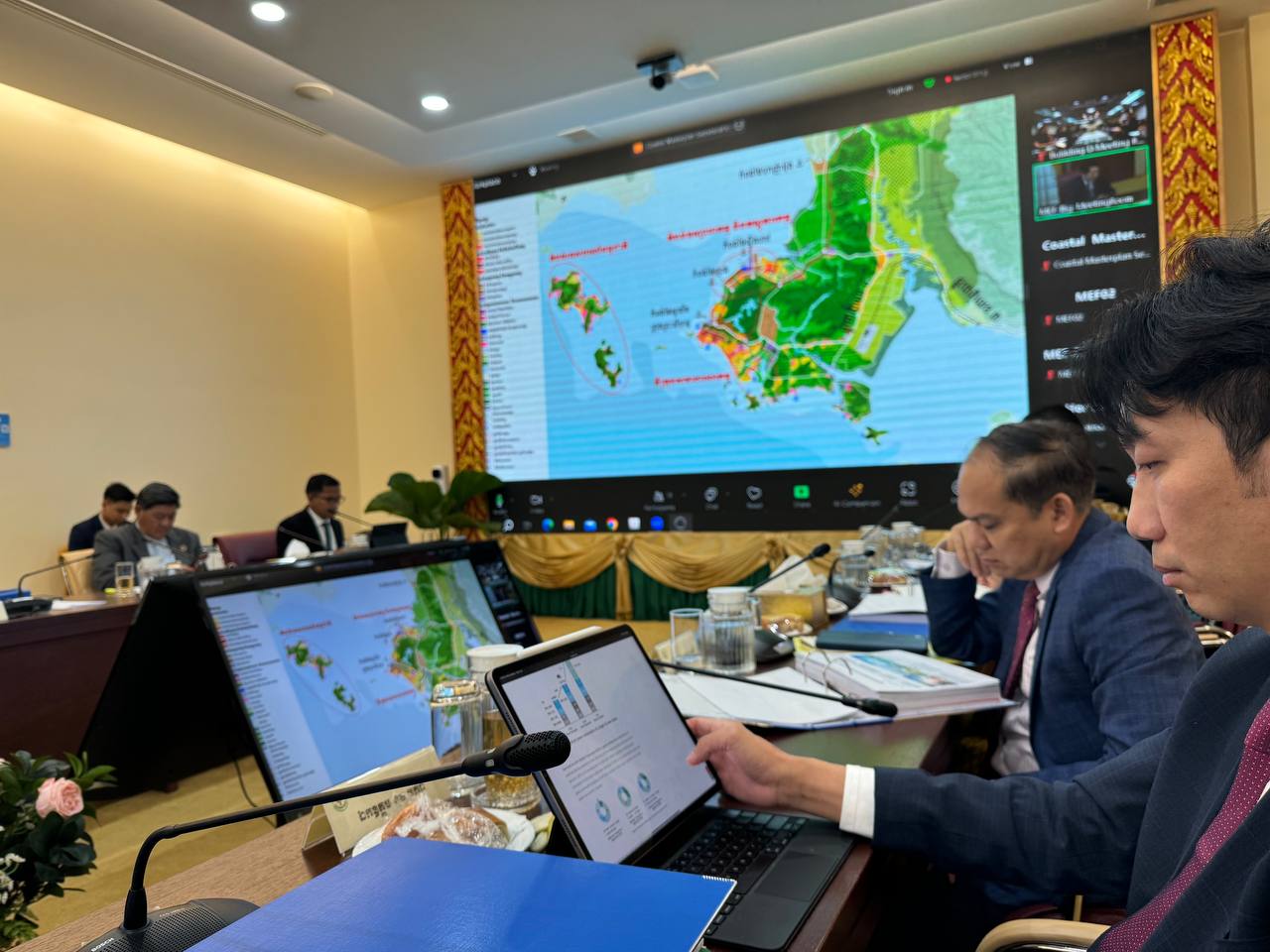 ឯកឧត្ដម ជី ស៊ីថា អញ្ជើញចូលរួមកិច្ចប្រជុំលើកទី៣ គណៈកម្មាធិការសម្របសម្រួលអន្តរក្រសួងរៀបចំផែនការមេ ដើម្បីអភិវឌ្ឍន៍ខេត្តព្រះសីហនុ ជាតំបន់សេដ្ឋកិច្ចពិសេសគំរូពហុបំណង 4 photo 2024 07 09 14 58 18 1