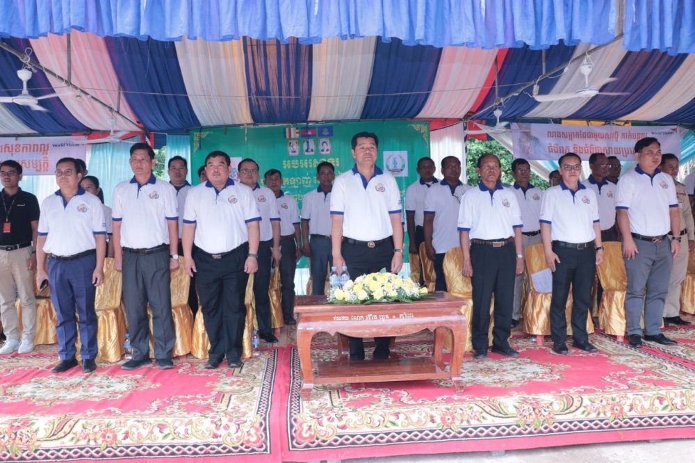 លោកប្រធានមន្ទីរអភិវឌ្ឍន៍ជនបទខេត្តសៀមរាប អញ្ជើញចូលរួមពិធីប្រកាសទទួលស្គាល់ជាផ្លូវការ ស្រុកក្រឡាញ់ជាស្រុកបញ្ចប់ការបន្ទោបង់ពាសវាលពាសកាល 2 photo 2024 07 17 18 28 04 2