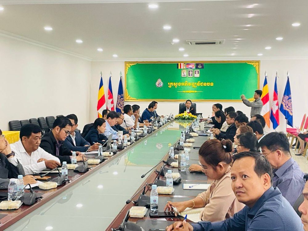 ឯកឧត្ដម ផូ ផារិទ្ធ អញ្ជើញដឹកនាំកិច្ចប្រជុំបូកសរុបរបាយការណ៍វឌ្ឍនភាពការងារឆមាសទី១ ឆ្នាំ២០២៤ និងលើកទិសដៅបន្តការងារអង្គការមិនមែនរដ្ឋាភិបាល 2 photo 2024 07 17 19 43 30 2