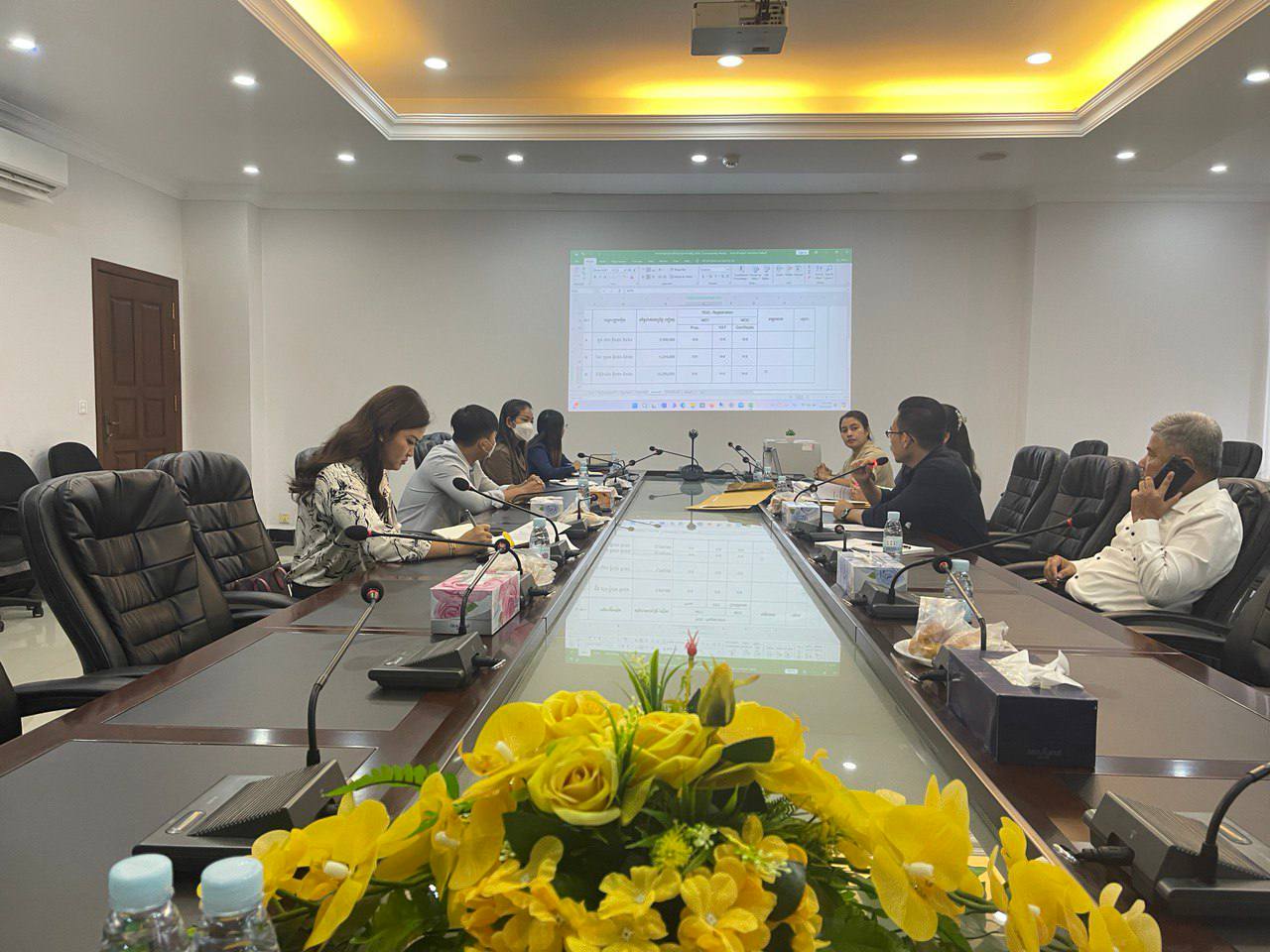 ឯកឧត្ដម អ៉ិន ចន្ថា បានដឹកនាំកិច្ចប្រជុំស្ដីពីការបើកឯកសារស្ទង់តម្លៃចំនួន ២គម្រោង 6 photo 2024 07 18 11 16 46