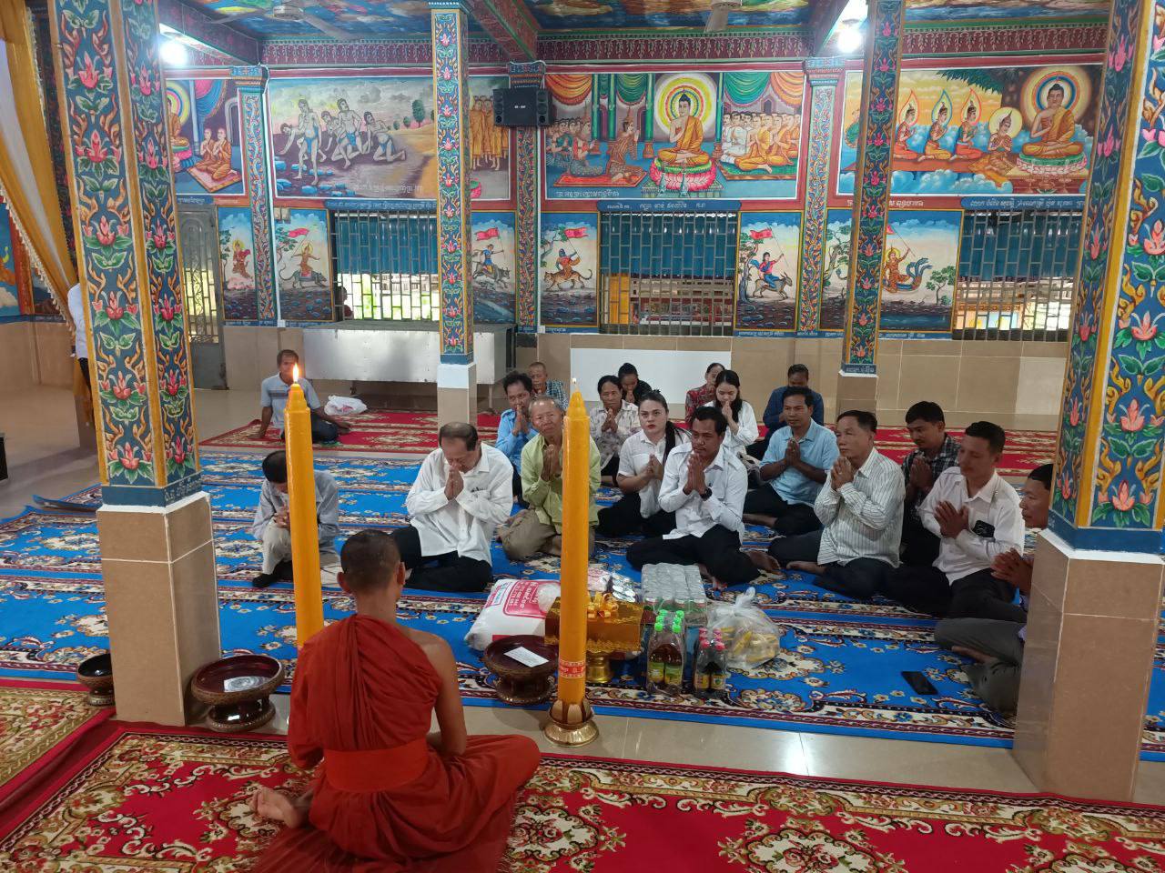 ឯកឧត្ដម ហួត សារឹម ប្រគេនទៀនវស្សា និងជូនអំណោយ ដល់ប្រជាពលរដ្ឋមានជីវភាពខ្វះខាតនៅ ស្រុកដំណាក់ចង្អើរ 7 photo 2024 07 26 12 38 20