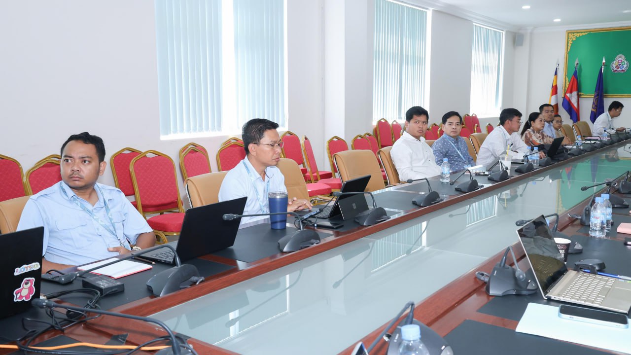 ឯកឧត្ដម ឆាយ ឫទ្ធិសែន អញ្ជើញដឹកនាំកិច្ចប្រជុំបូកសរុបលទ្ធផលការងារខែសីហា និងលើកទិសដៅការងារខែកញ្ញា ឆ្នាំ២០២៤ របស់ក្រសួងអភិវឌ្ឍន៍ជនបទ 31 30 4