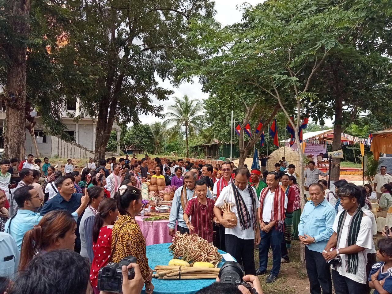 មន្ទីរអភិវឌ្ឍន៍ជនបទខេត្តព្រះវិហារ សហការជាមួយសម្ព័ន្ធជនជាតិដើមភាគតិចកម្ពុជា បានរៀបចំពិធីអបអរសាទរទិវាអន្តរជាតិជនជាតិដើមភាគតិចពិភពលោកលើកទី៣០ និងលើកទី២០ នៅកម្ពុជា 8 photo 2024 08 12 16 16 20