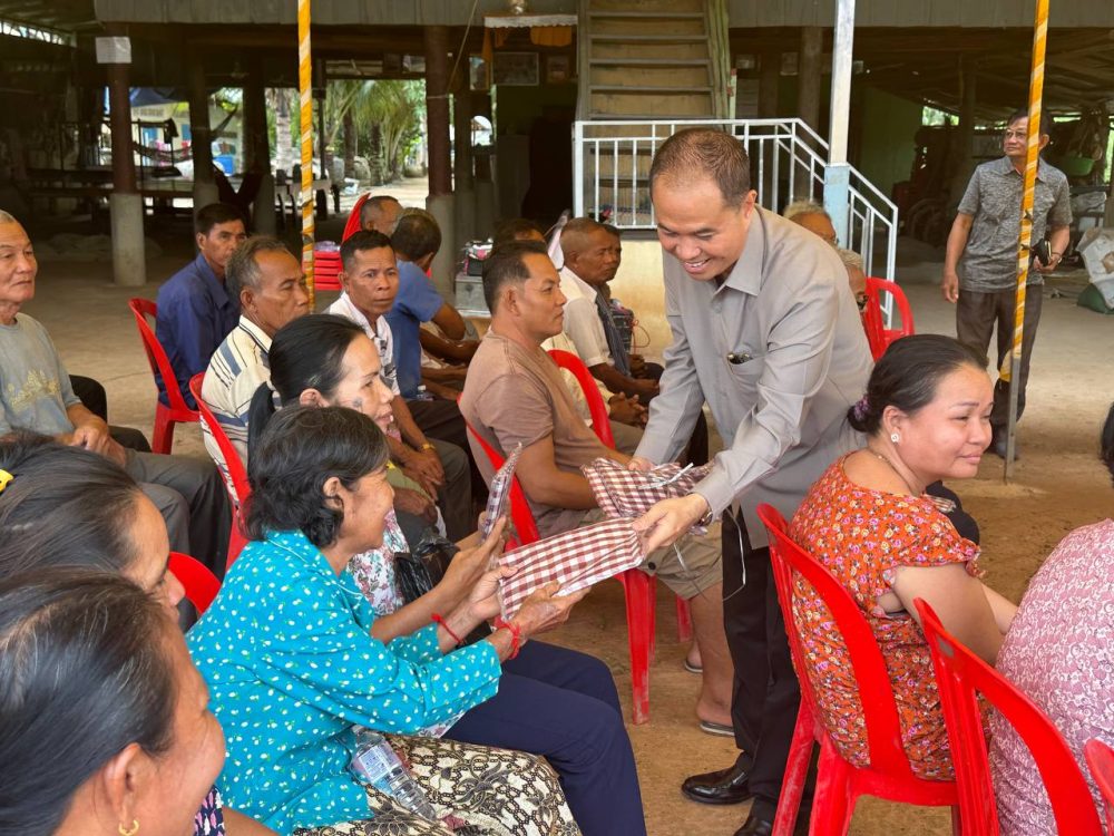 ឯកឧត្តមបណ្ឌិត នួន ដាញ៉ិល អញ្ជើញជាអធិបតីក្នុងពិធីបើកការដ្ឋានចំនួន ២គម្រោង នៅឃុំក្តាញ់ ឃុំព្រៃផ្តៅ និងឃុំកំពែង ស្រុកព្រៃកប្បាស ខេត្តតាកែវ 2 photo 2024 09 03 14 34 20 4