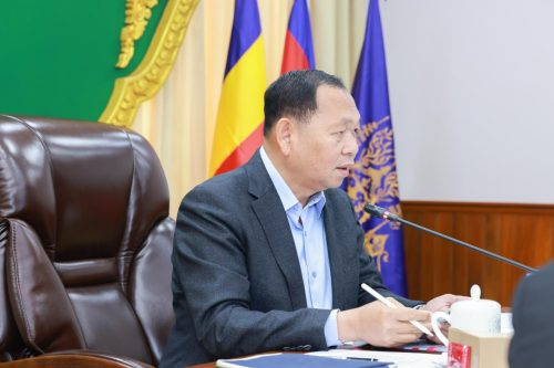 លើសទម្ងន់កំរិតកំណត់